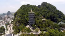 National special relic Ngu Hanh Son welcomes nearly 7,500 arrivals in New Year 