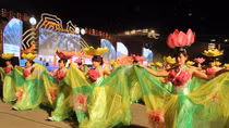 Over 1,100 domestic and foreign artists participate in Ha Long Carnival 2018 