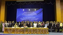 Vietnamese Consulate General receives Laos’ Friendship Medal