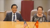 Vietnam, US join hands to heal war wounds