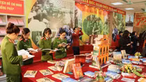 Exhibition “Living Forever with the Capital” opens in Hanoi