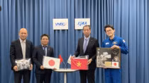 Vietnam receives objects from Japan for display at space museum