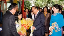PM Nguyen Xuan Phuc arrives in Bangkok