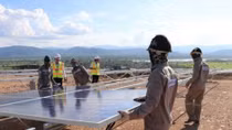 Commercial banks race to fund green energy projects