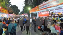 Hanoi looks toward new street for book