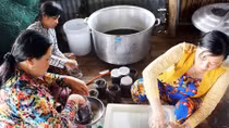 Ca Mau’s traditional craft of making "ba khia" recognised as national cultural heritage