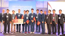 Vietnam wins four gold medals at Int'l Mathematical Olympiad 2017 