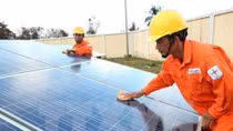 Ninh Thuan seeks investments in renewable energy, marine economy