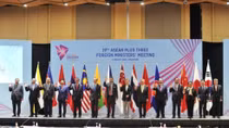 FM Pham Binh Minh attends related meetings of AMM-51