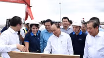 PM attends investment promotion conference in Long An