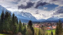 Mountain Feared to Fall Over Alpine Valley Because of Giant Crack Growing Atop