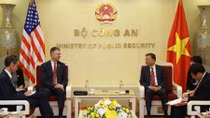 Minister To Lam receives outgoing American Ambassador