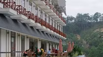 Smartphone hotel bookings make up one-third