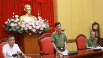 Leaders of 19-8 Hospital and Hanoi Medical University Hospital promote cooperation