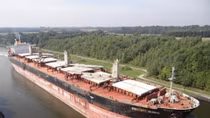 Vinalines sets financial priorities