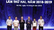 PM highlights press’s role in fighting corruption