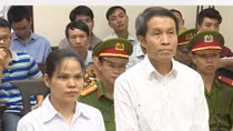 Vietnam court upholds jail terms for bloggers