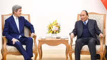 Government leader hosts former US diplomatsv