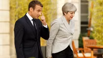 UK, France Sign Treaty on Facilitating Migrants Registration Procedures
