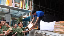General Department of Logistics - Techniques donates VND1.3 billion for flood victims