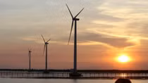 Ninh Thuan speeds up renewable energy projects