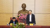 Minister To Lam works with provincial leaders of Nghe An