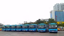 New bus route transports passengers from airport to Hanoi’s centre