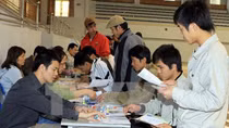 Students gain experience through extra jobs