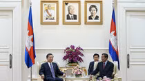Prime Minister of Cambodia receives Vietnamese Minister of Public Security To Lam 