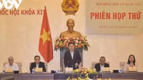 Top Vietnamese legislator chairs National Election Council’s fifth session