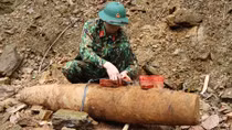 Unexploded bomb removed in Nghe An