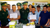 Ha Tinh authorities arrest two drug traffickers, seizing big amount of drugs