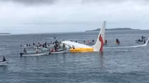 Passengers safe after Air Niugini flight crashes into sea in Micronesia