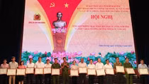 Binh Duong Provincial Police honors 350 outstanding individuals and teams