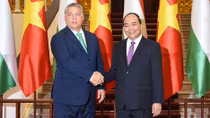 Vietnamese and Hungarian PMs aim to expand cooperation