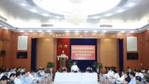 PM asks for maximum efforts to support flood, storm victims