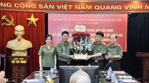 Deputy Minister Bui Van Nam congratulates CAND Newspaper on 74th anniversary of its first issue