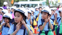 Grade-1 pupils to be presented helmets