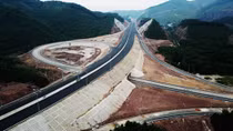 Construction of Van Don-Mong Cai Expressway starts