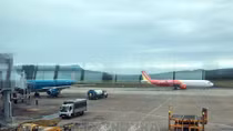 Vietnam Airlines increases flights for passengers affected by bad weather