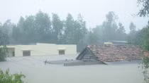 Province drowns as non-stop rains, floods hit central Vietnam