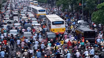 Proposal to curb passengers vehicles to Hanoi’s inner city