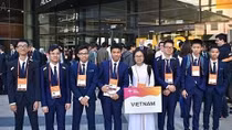 All eight Vietnamese students win Asian Physics Olympiad medals