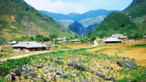 Tua Chua Karst Plateau scenic drive