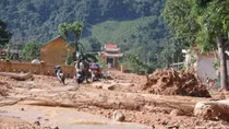 PM approves 500 billion VND to support flood-hit localities