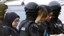 Embassy representatives visit Vietnamese prisoners in Malaysia