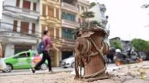 Hanoi lacks water sources for fire fighting