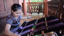 H’re people’s brocade weaving recognized as national intangible cultural heritage