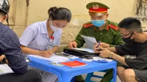 More than 100 people fined for not wearing face masks in Ha Noi