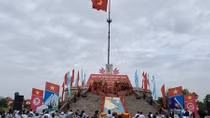 Quang Tri: Flag-raising ceremony held to mark Reunification Day